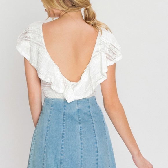 Lace Ruffle Bodysuit - Picture 2 of 4